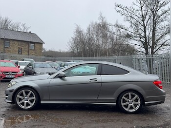 Used Mercedes-Benz C Class 2015 for sale - 77387136: Photo