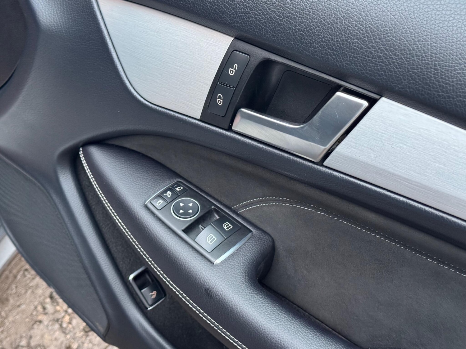 Used Mercedes-Benz C Class 2015 for sale - 77387136: Photo 7