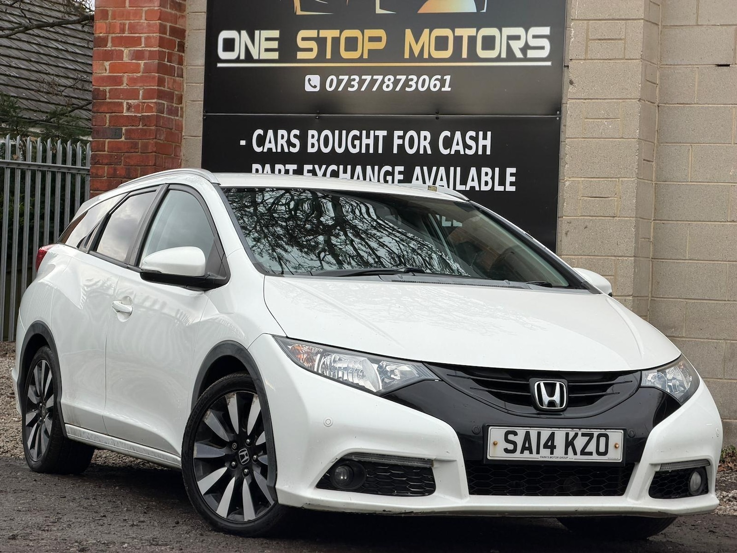 Used Honda Civic 2014 for sale - 76714874: Photo 1
