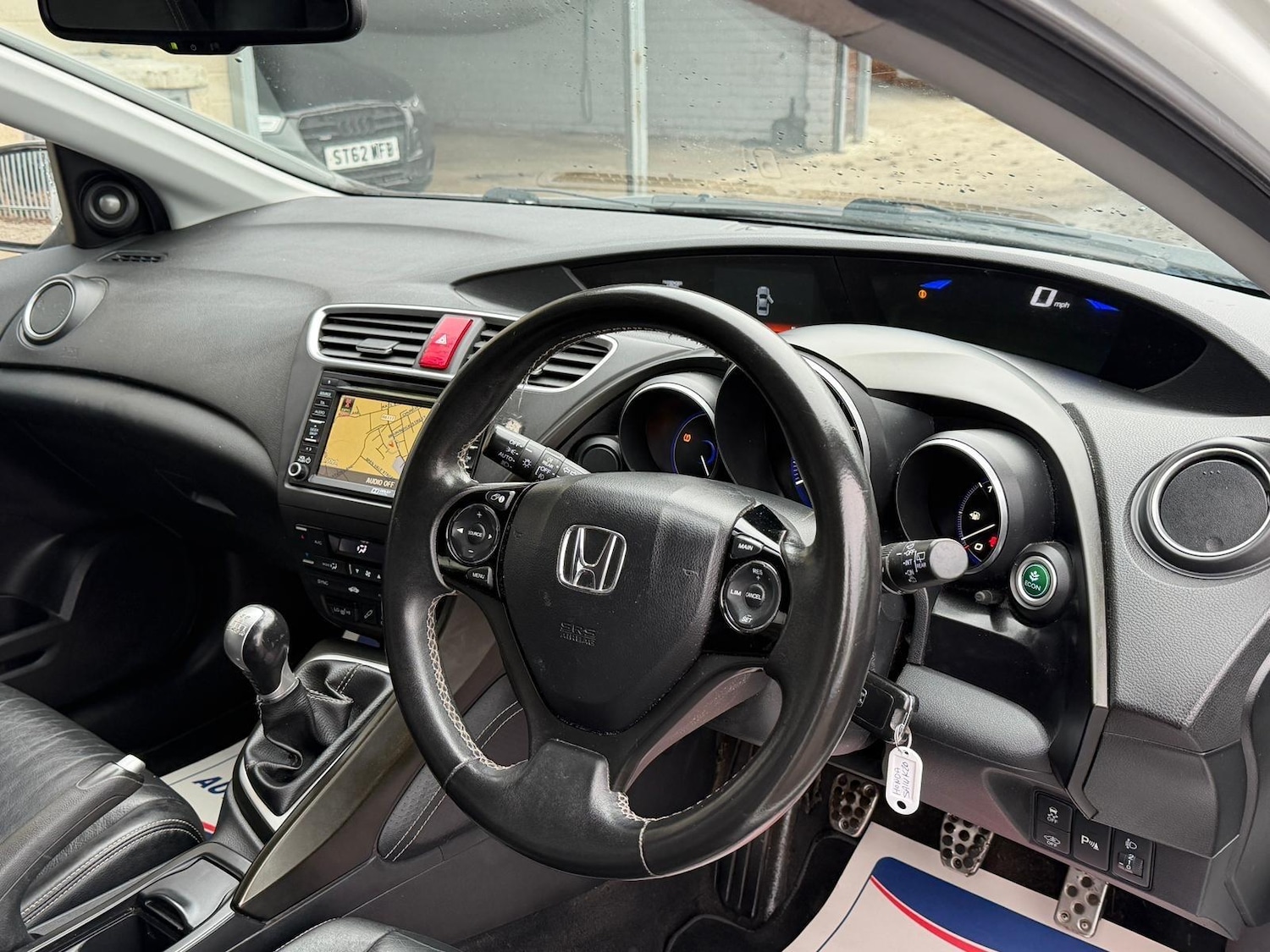 Used Honda Civic 2014 for sale - 76714874: Photo 11