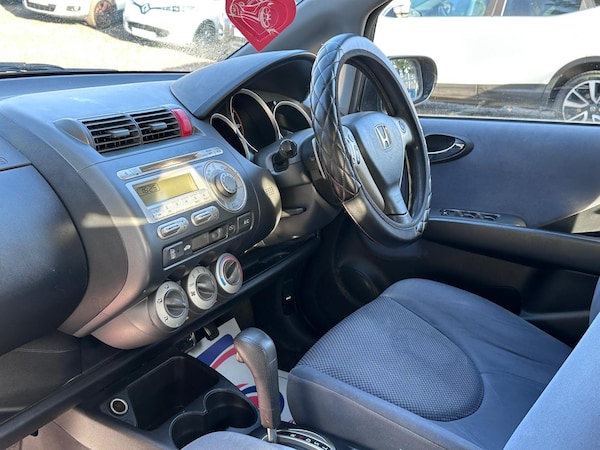 Used Honda Jazz 2005 for sale - 76247294: Photo 16