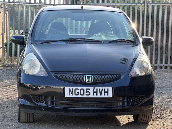 Used Honda Jazz 2005 for sale - 76247294: Photo 2