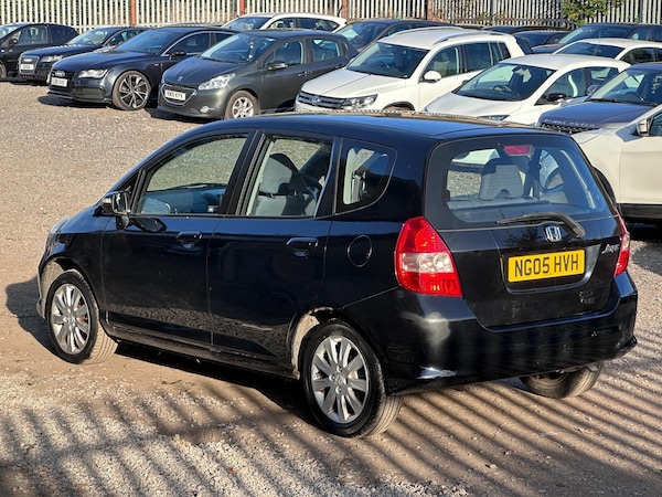 Used Honda Jazz 2005 for sale - 76247294: Photo 4