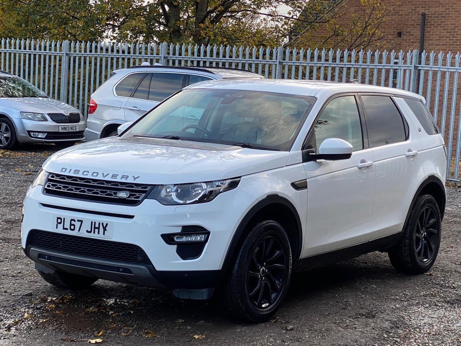 Used Land Rover Discovery Sport 2017 for sale - 76441112: Photo 3