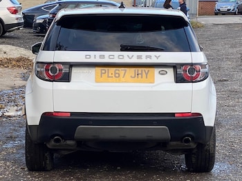 Used Land Rover Discovery Sport 2017 for sale - 76441112: Photo