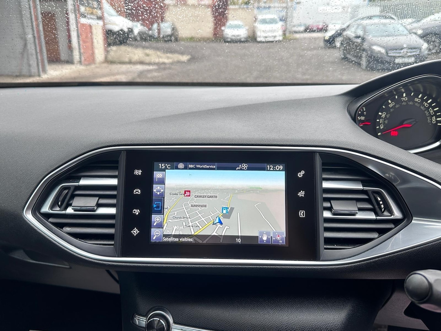 Used Peugeot 308 2016 for sale - 76926143: Photo 11