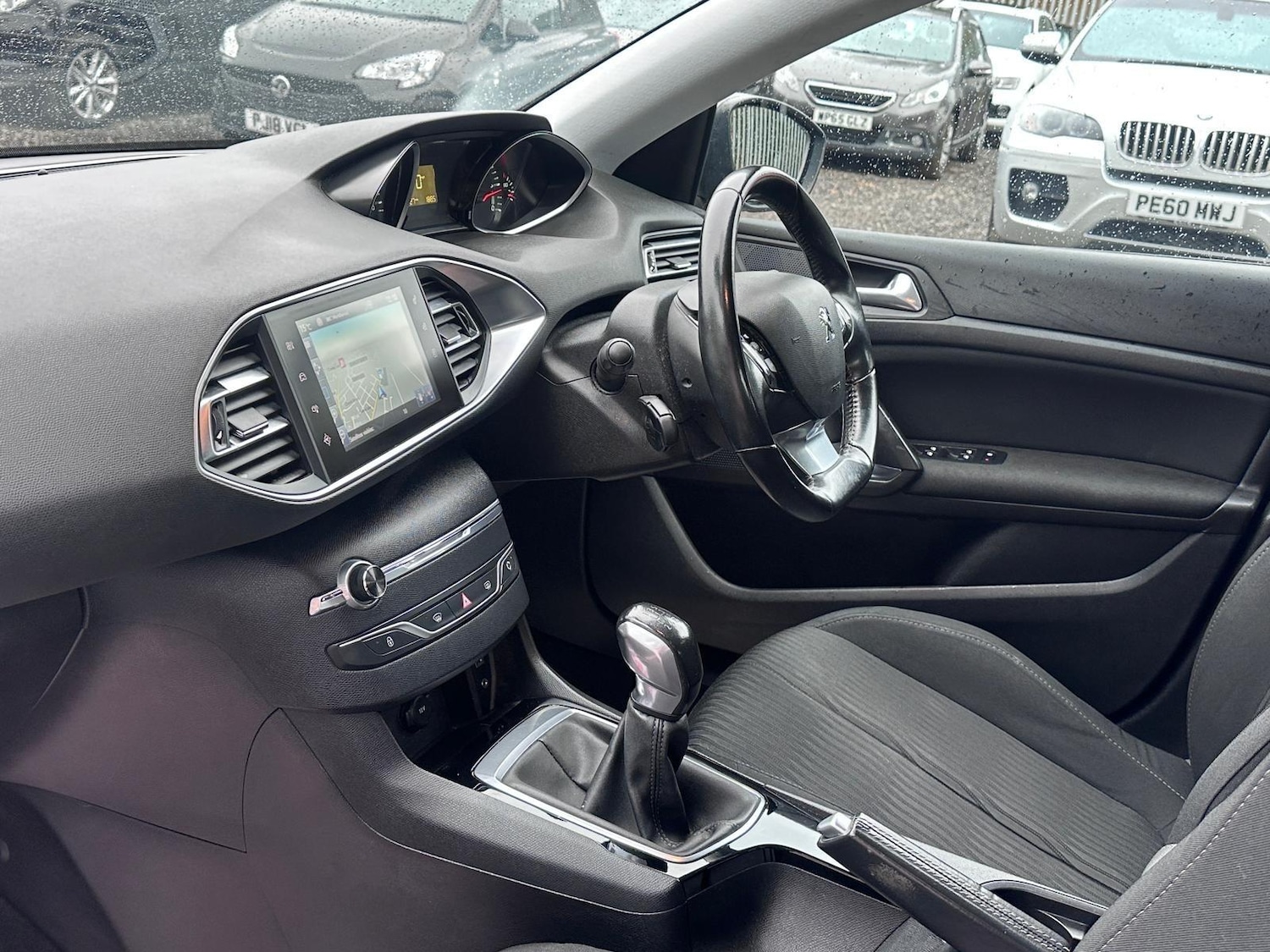 Used Peugeot 308 2016 for sale - 76926143: Photo 15