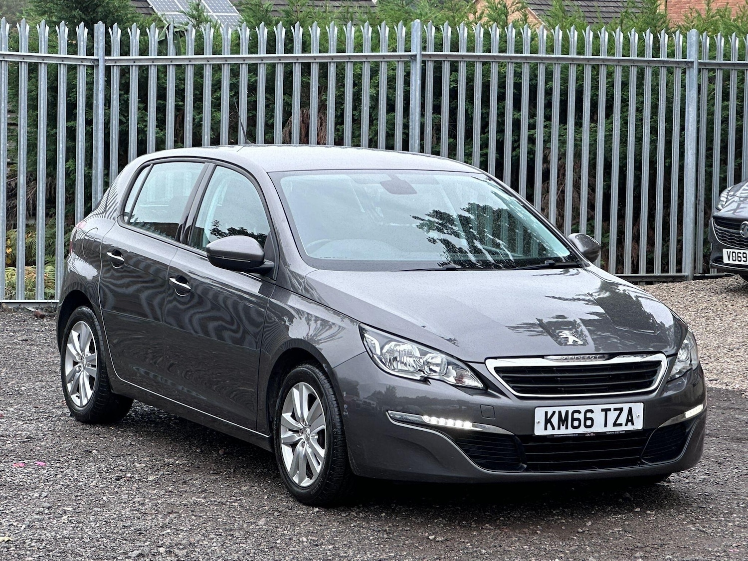 Used Peugeot 308 2016 for sale - 76926143: Photo 2
