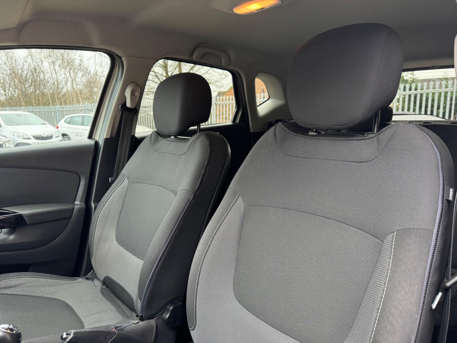 Used Renault Captur 2015 for sale - 77993909: Photo 20