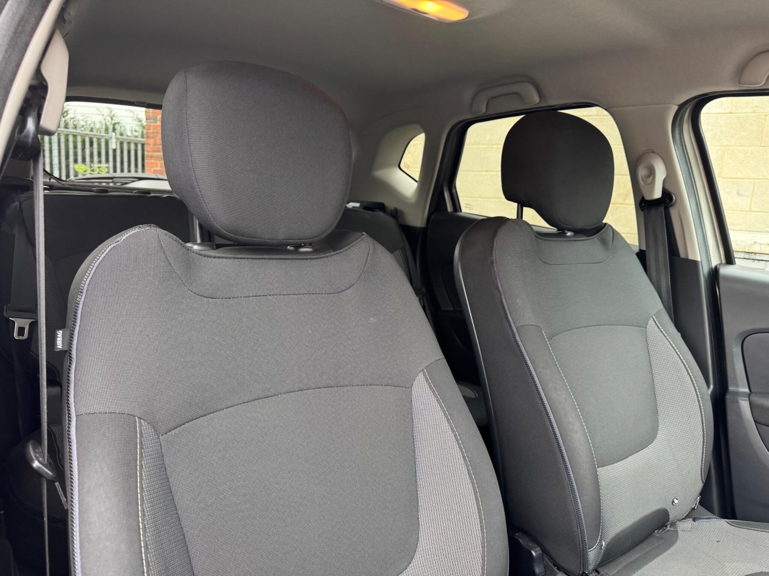 Used Renault Captur 2015 for sale - 77993909: Photo 8