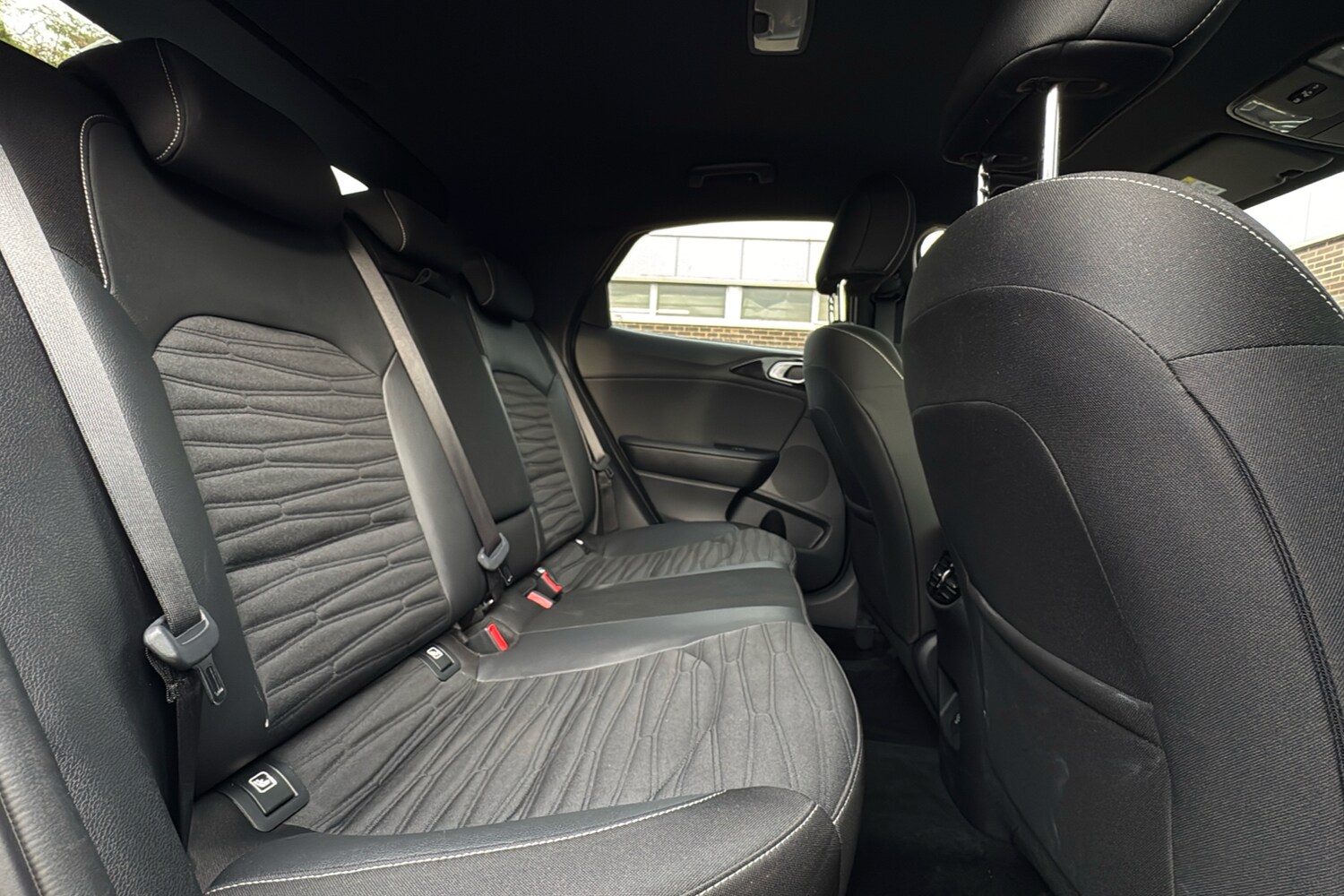 Used Kia XCeed 2023 for sale - 76401610: Photo 12