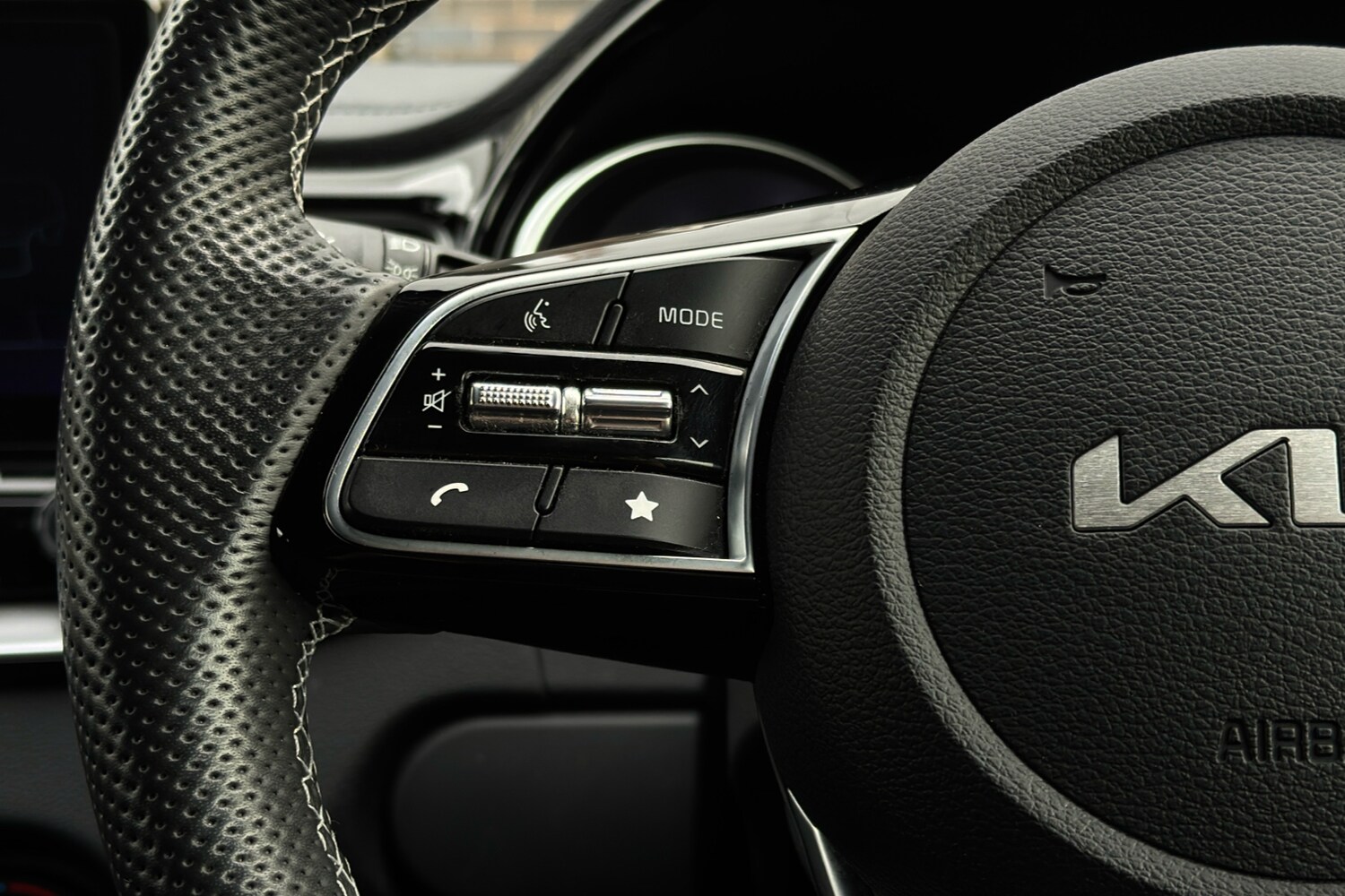 Used Kia XCeed 2023 for sale - 76401610: Photo 17