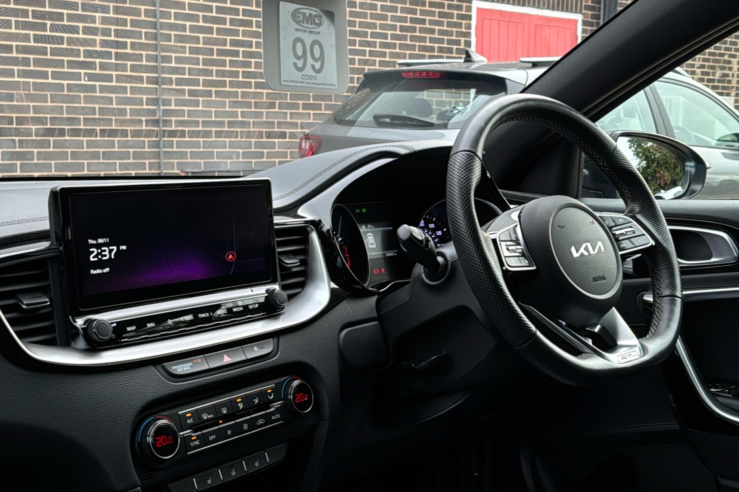 Used Kia XCeed 2023 for sale - 76401610: Photo 28