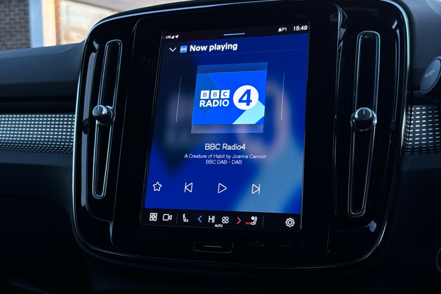 Used Volvo XC40 2023 for sale - 77164546: Photo 21