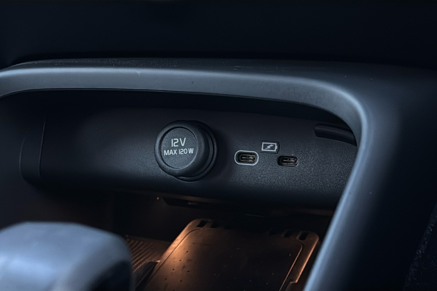 Used Volvo XC40 2023 for sale - 77164546: Photo 22