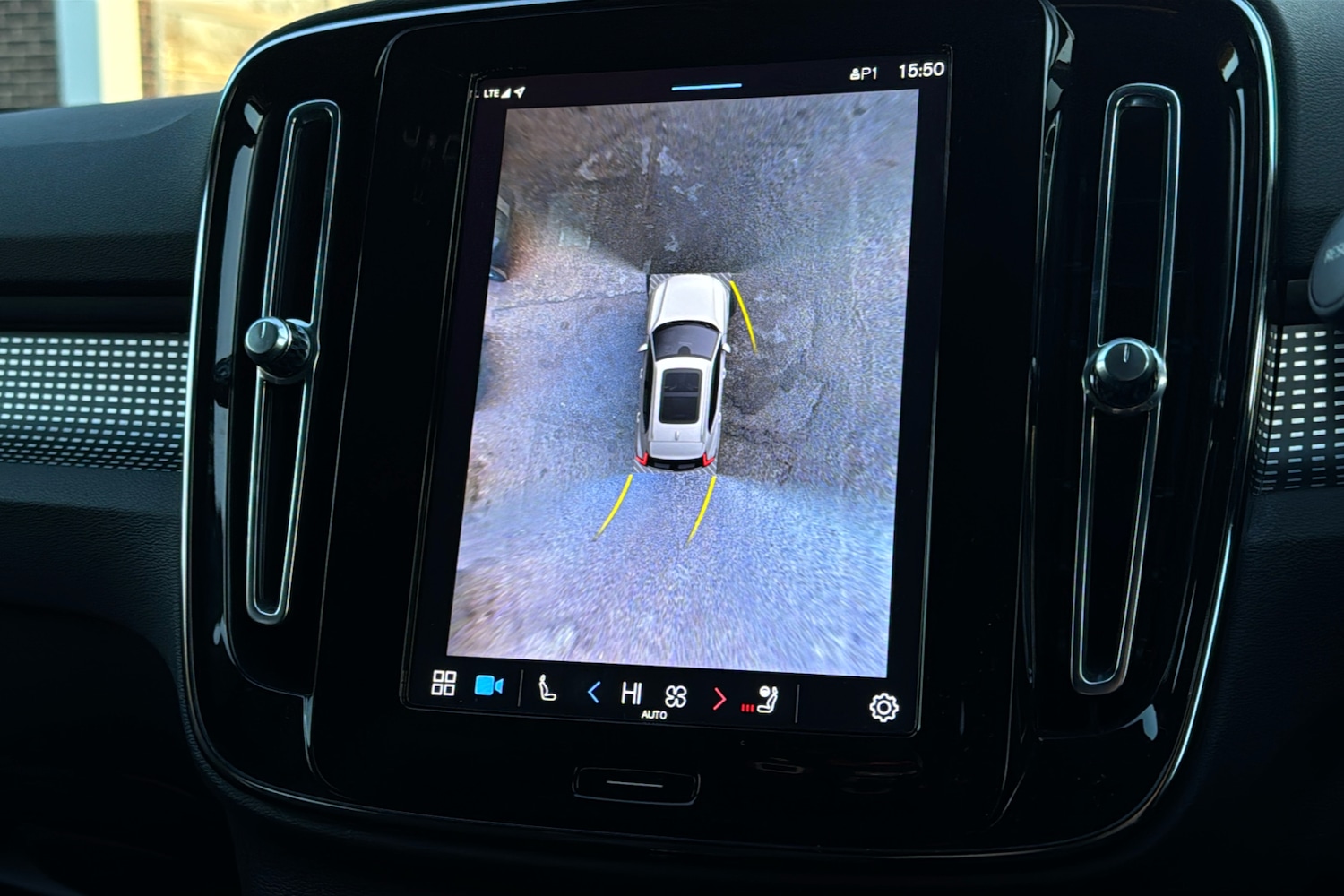 Used Volvo XC40 2023 for sale - 77164546: Photo 27