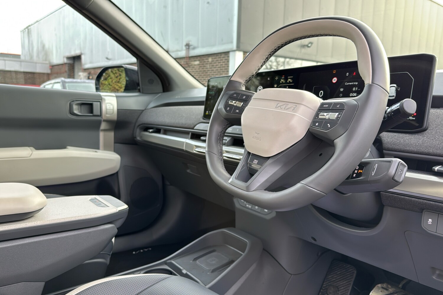 Used Kia EV3 2025 for sale - 77093680: Photo 10