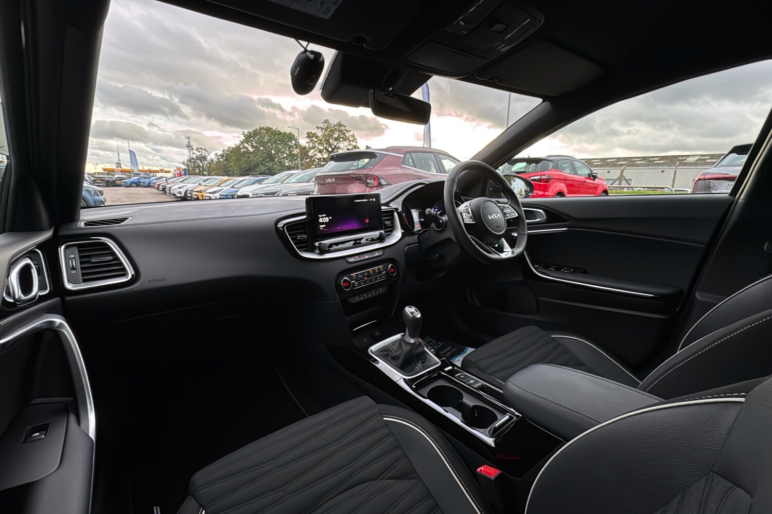Used Kia XCeed 2025 for sale - 75902938: Photo 11