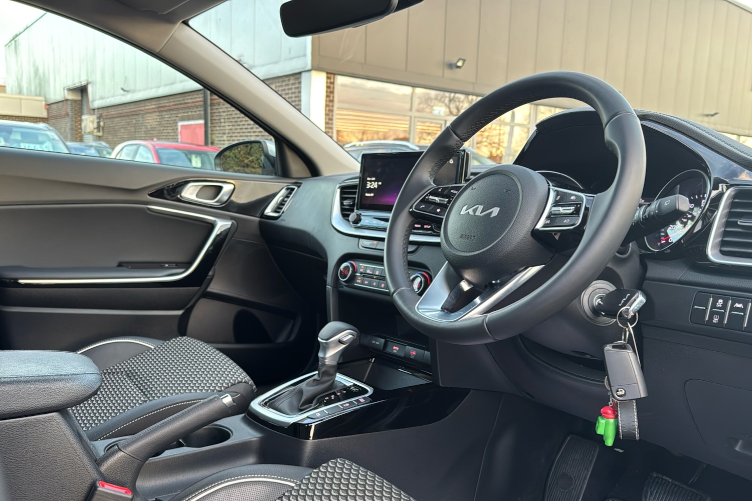 Used Kia XCeed 2025 for sale - 77093683: Photo 10