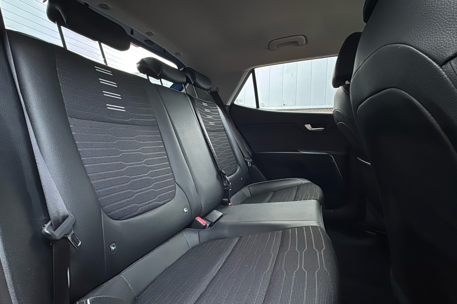 Used Kia Stonic 2023 for sale - 77051500: Photo 12