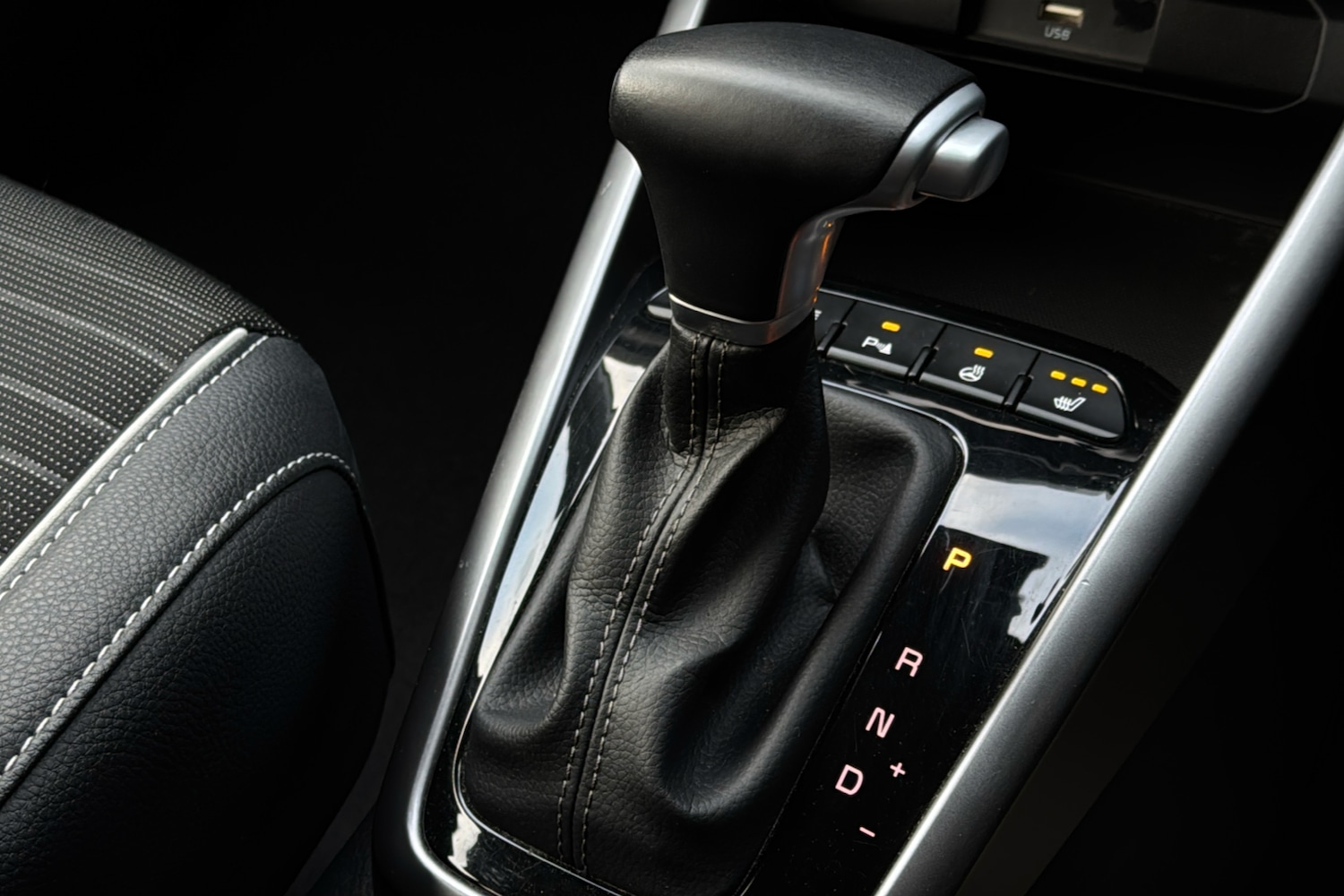 Used Kia Stonic 2023 for sale - 77051500: Photo 13