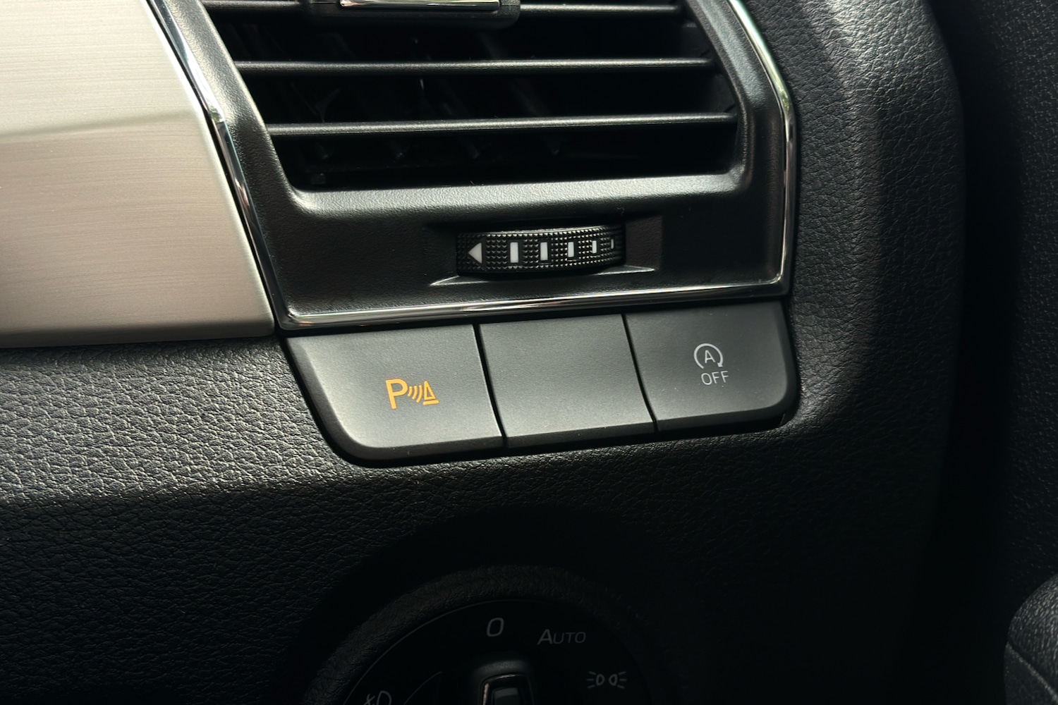 Vehicle 33