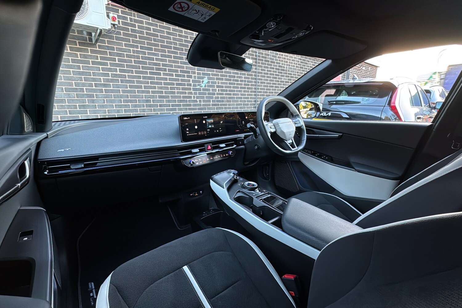 Used Kia EV6 2025 for sale - 76955396: Photo 11