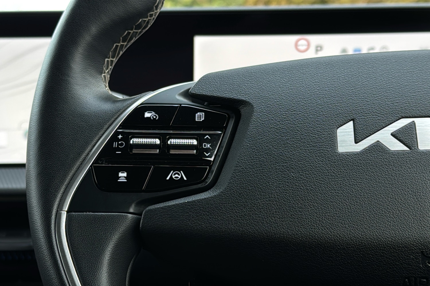 Used Kia EV6 2024 for sale - 77707902: Photo 17