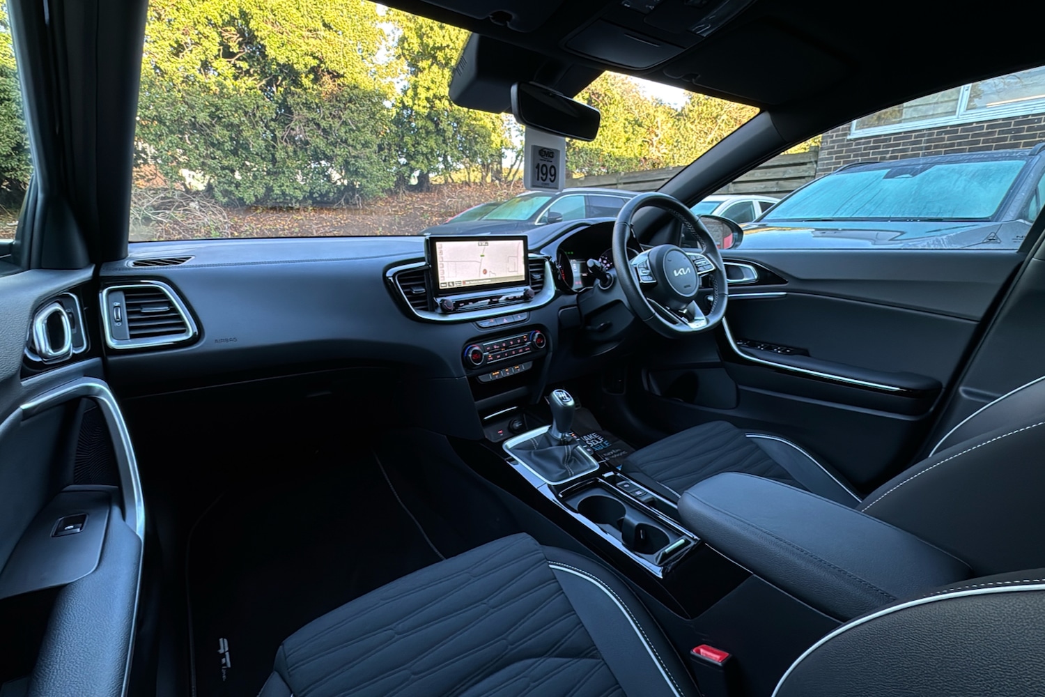 Used Kia XCeed 2024 for sale - 76718621: Photo 11