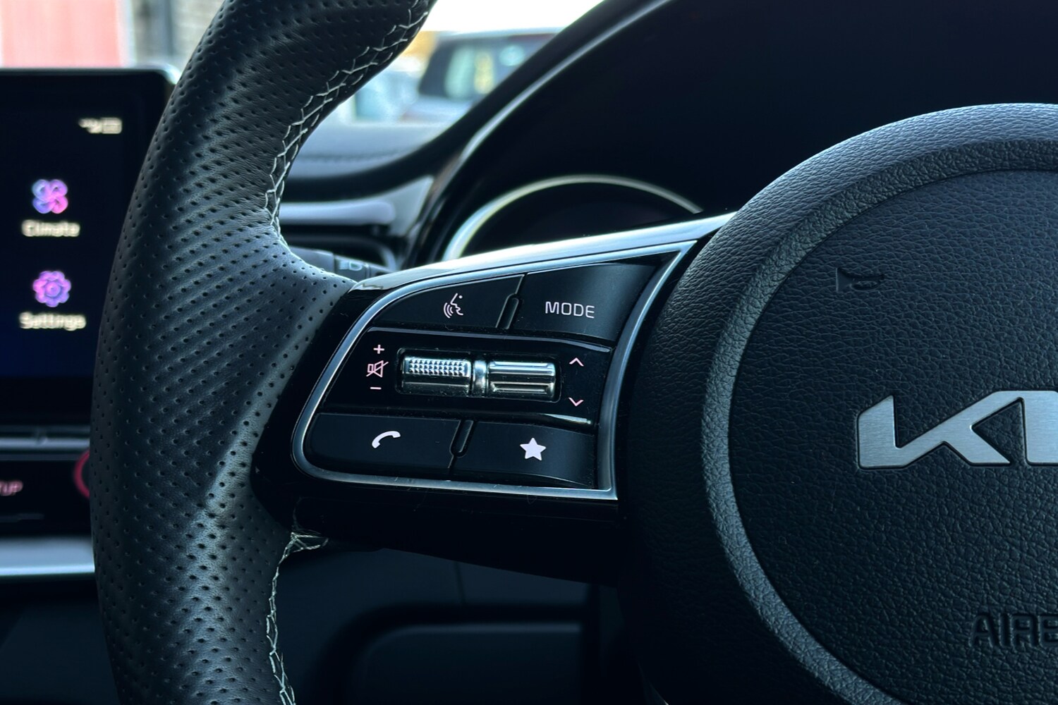 Used Kia XCeed 2024 for sale - 76718621: Photo 17