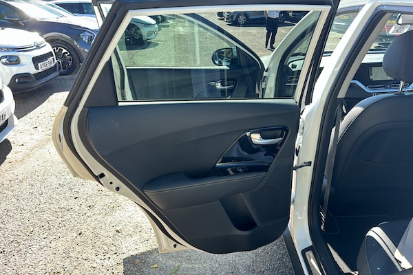 Used Kia Niro 2020 for sale - 76329082: Photo 44