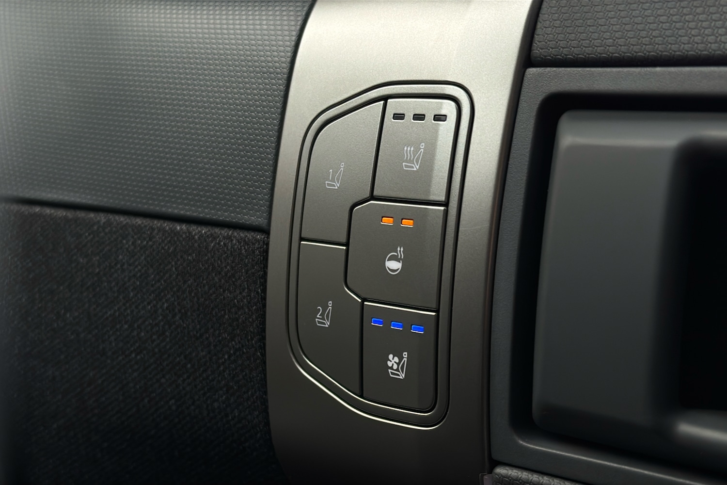 Used Kia EV3 2024 for sale - 77219850: Photo 31