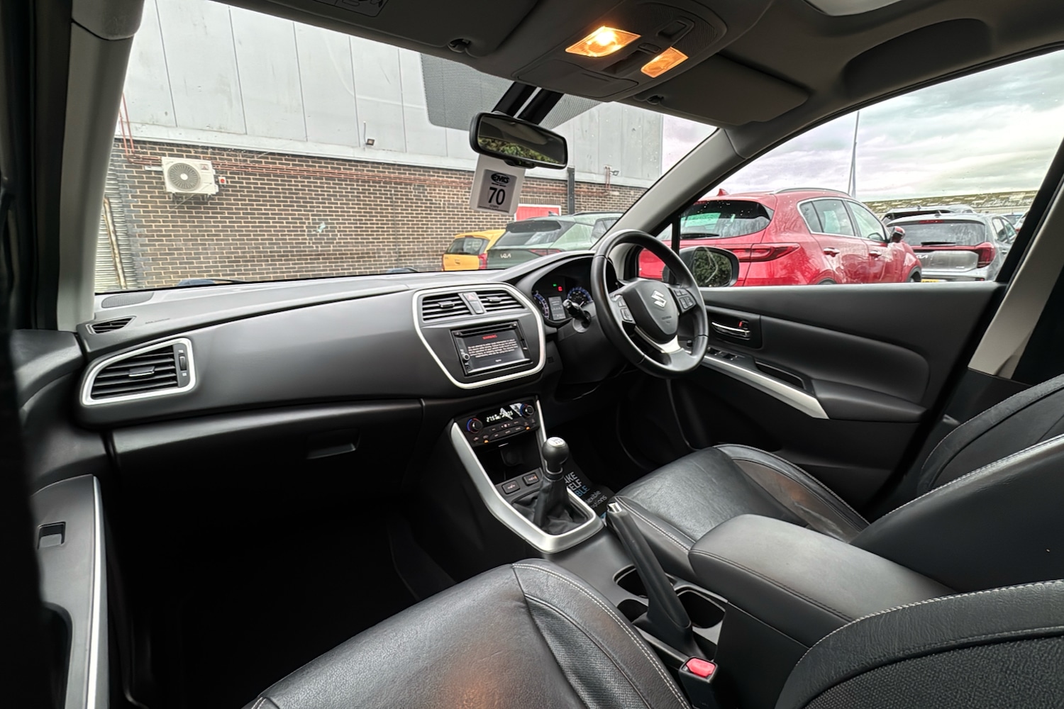 Used Suzuki SX4 S-Cross 2015 for sale - 76598386: Photo 11