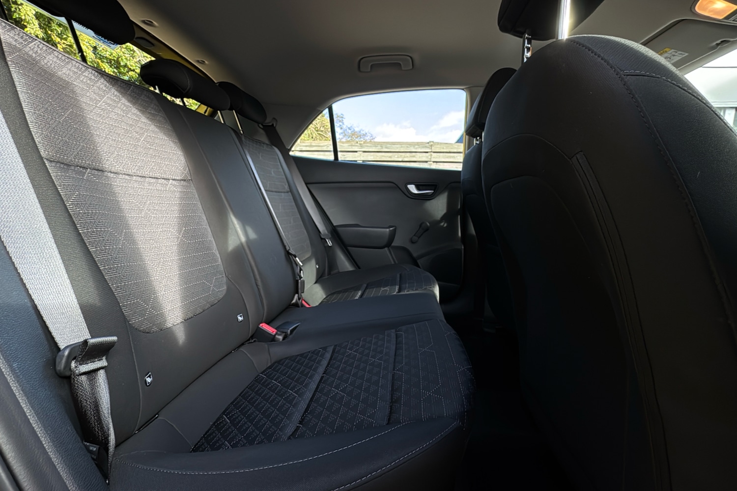 Used Kia Rio 2023 for sale - 76318941: Photo 12