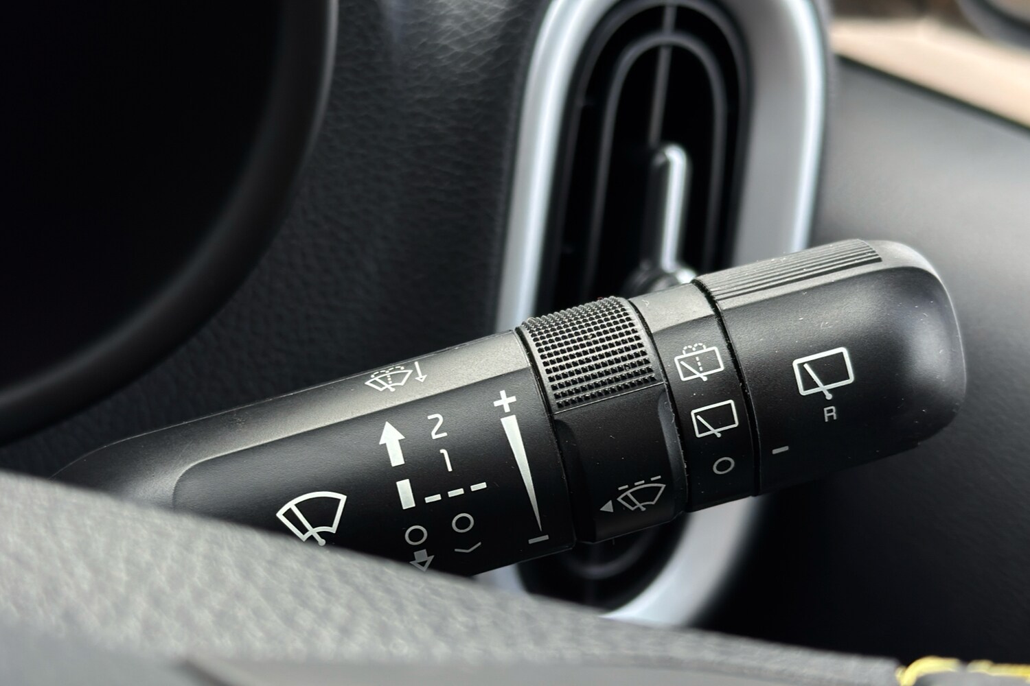 Used Kia Picanto 2023 for sale - 76230225: Photo 36