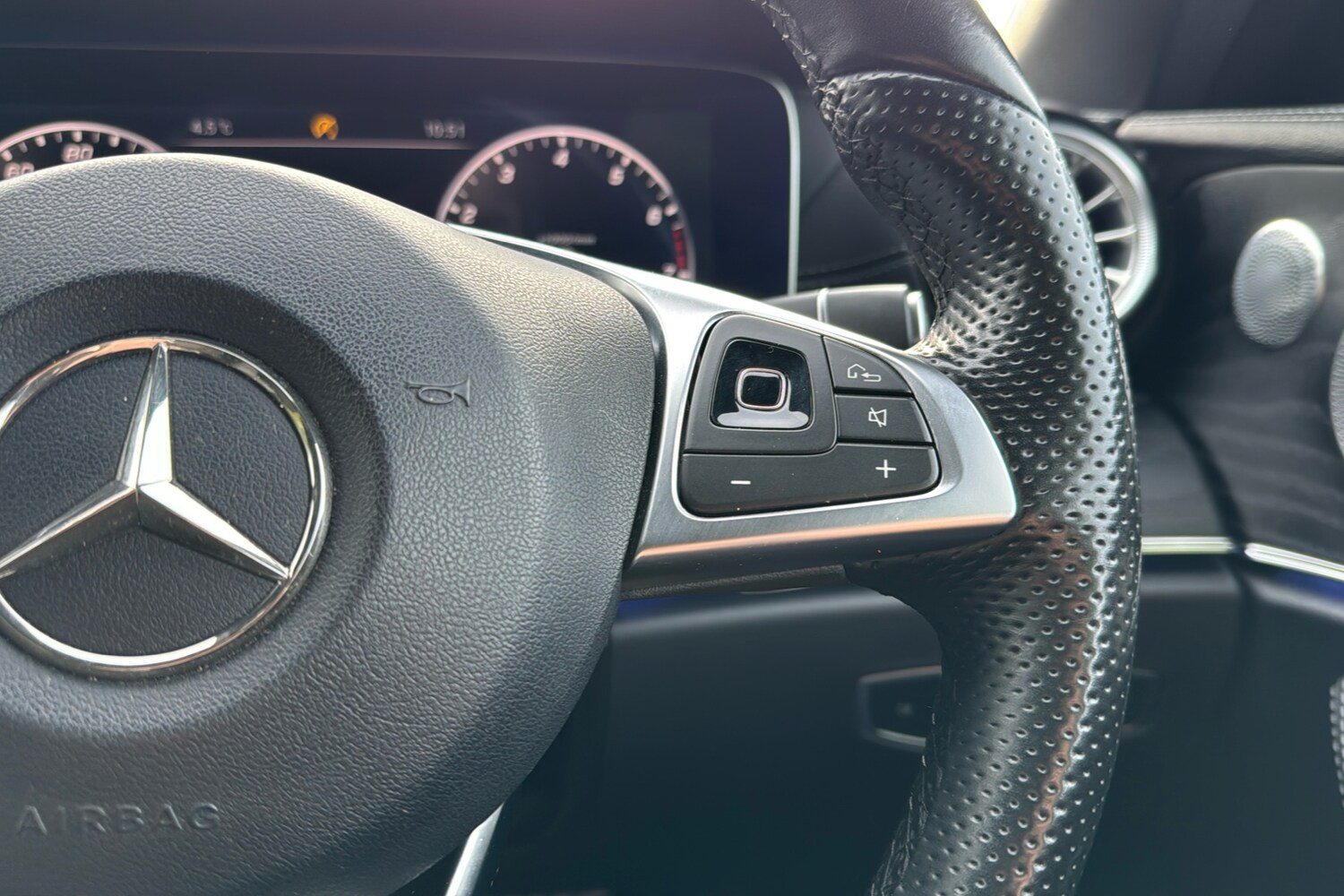 Used Mercedes-Benz E Class 2017 for sale - 77308670: Photo 18