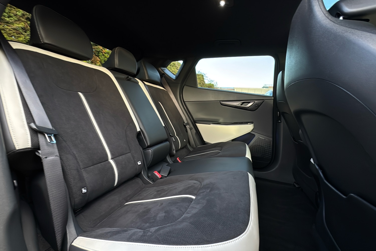 Used Kia EV6 2024 for sale - 76576400: Photo 12