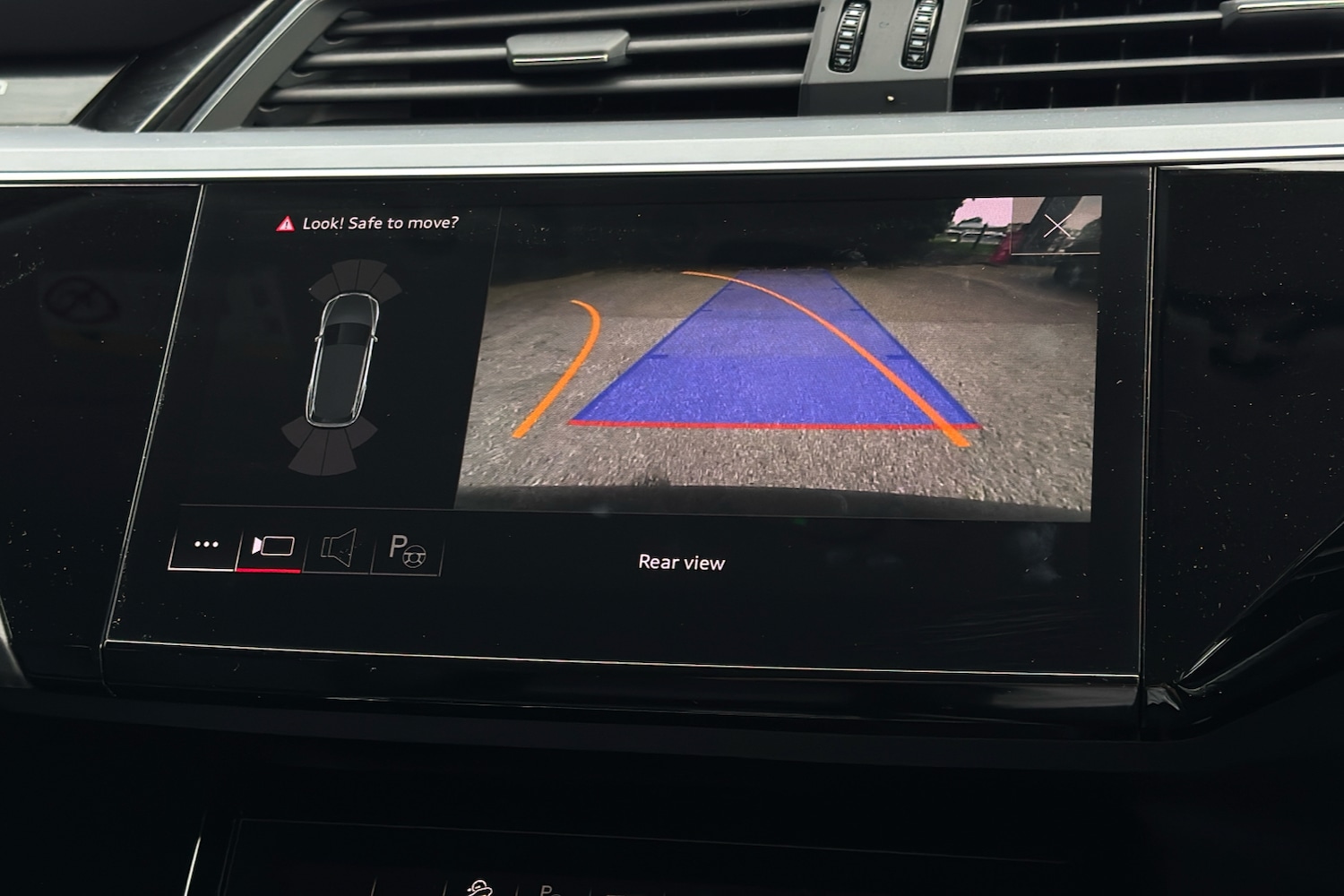 Used Audi e-tron 2021 for sale - 77459080: Photo 30