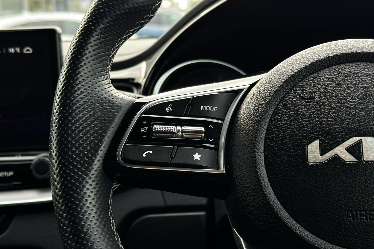 Used Kia XCeed 2023 for sale - 76044838: Photo 17