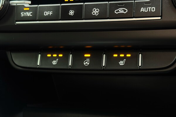 Used Kia XCeed 2023 for sale - 76044838: Photo 32