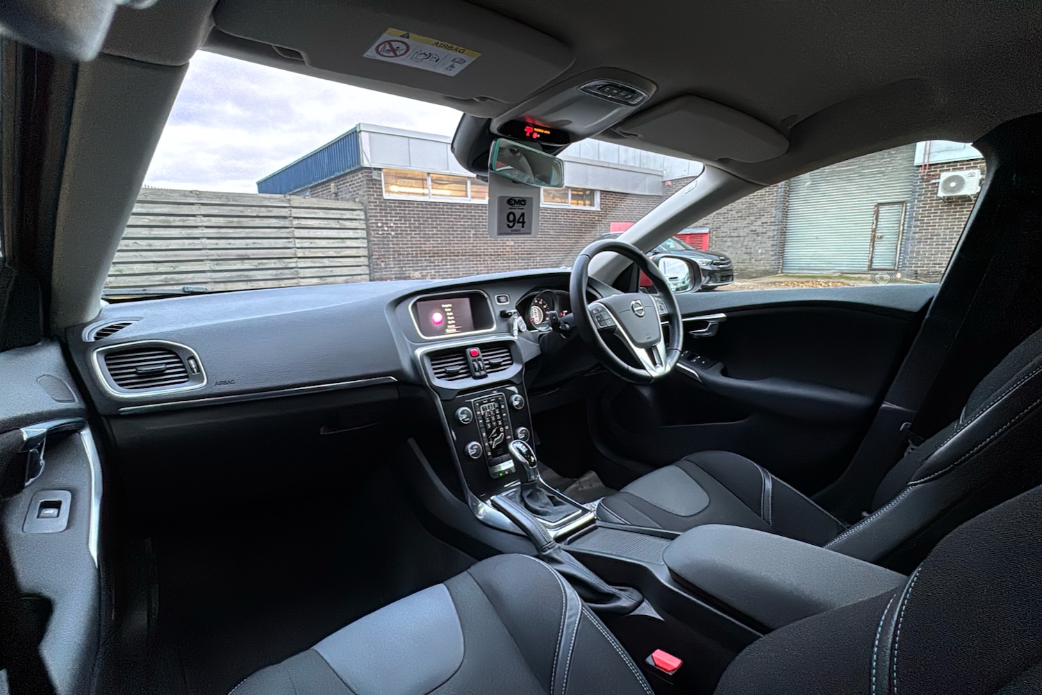 Used Volvo V40 2019 for sale - 76401616: Photo 11