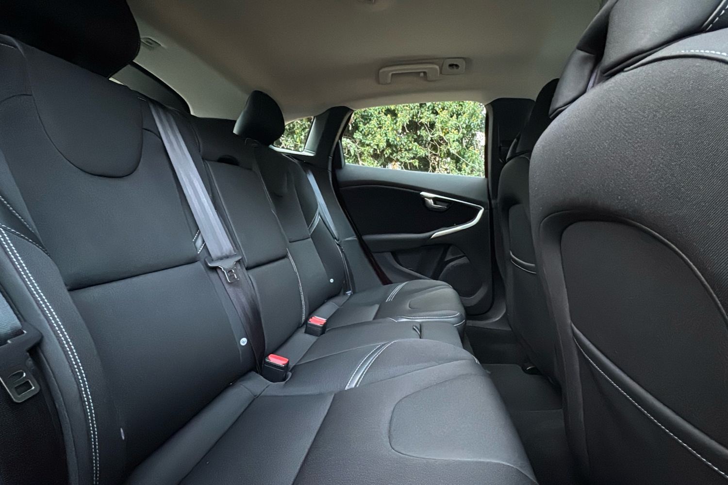 Used Volvo V40 2019 for sale - 76401616: Photo 12