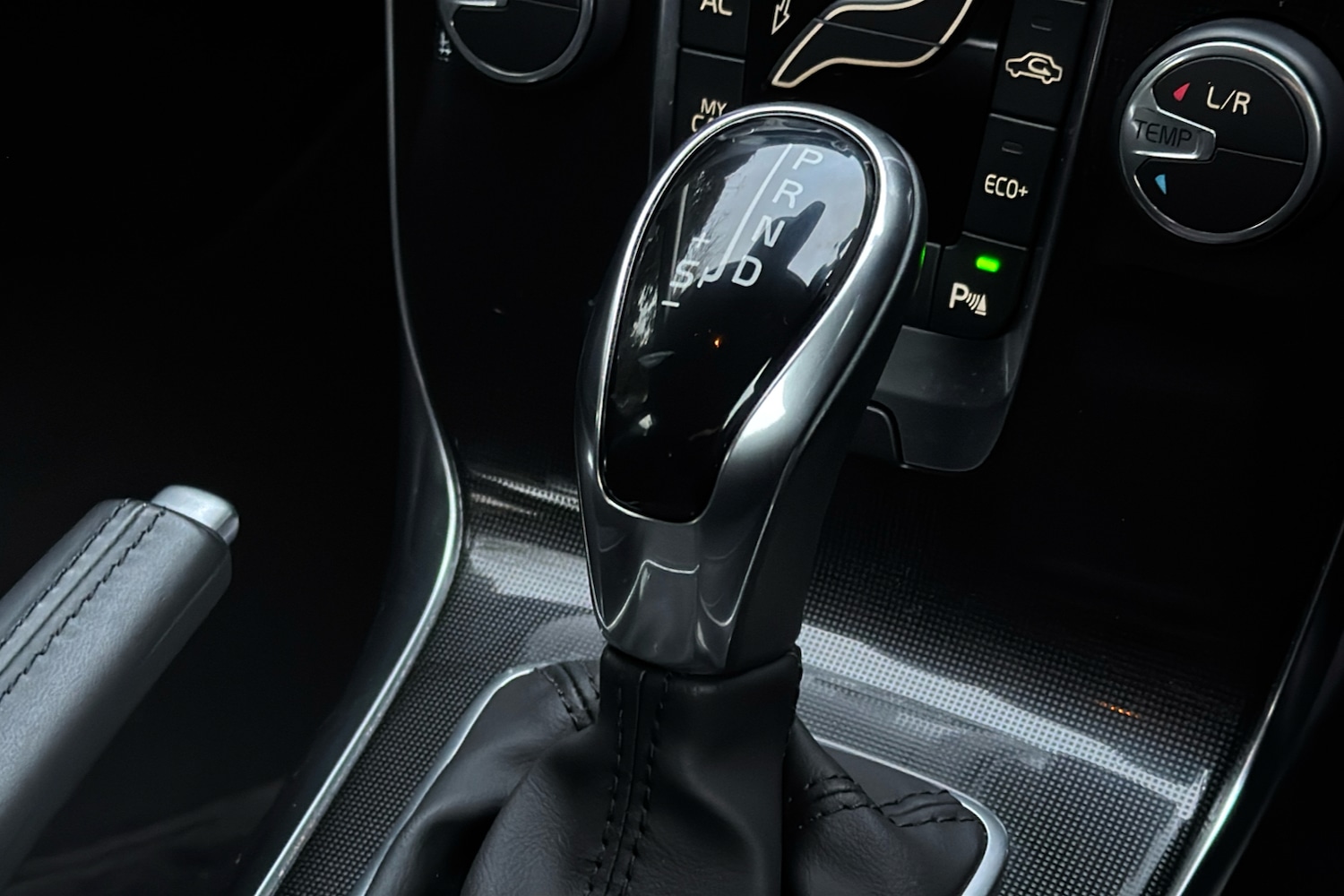 Used Volvo V40 2019 for sale - 76401616: Photo 13