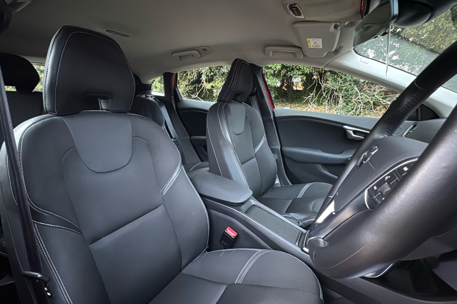 Used Volvo V40 2019 for sale - 76401616: Photo 24