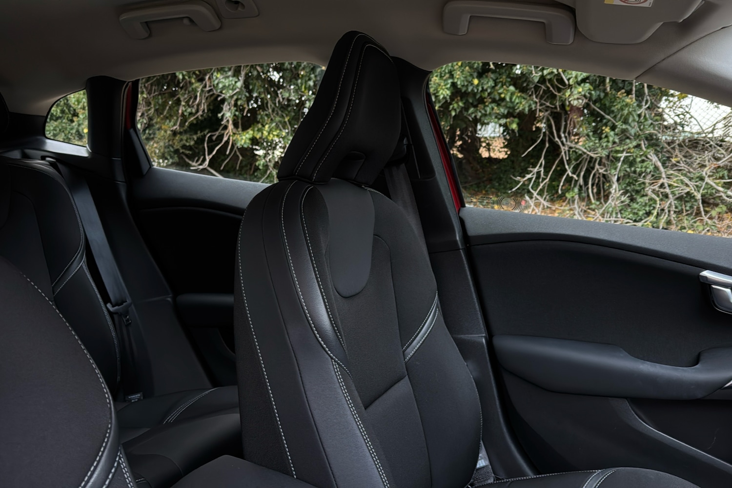 Used Volvo V40 2019 for sale - 76401616: Photo 27