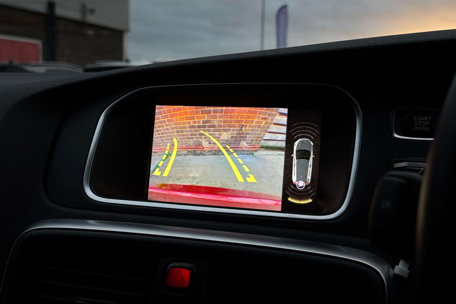 Used Volvo V40 2019 for sale - 76401616: Photo 28