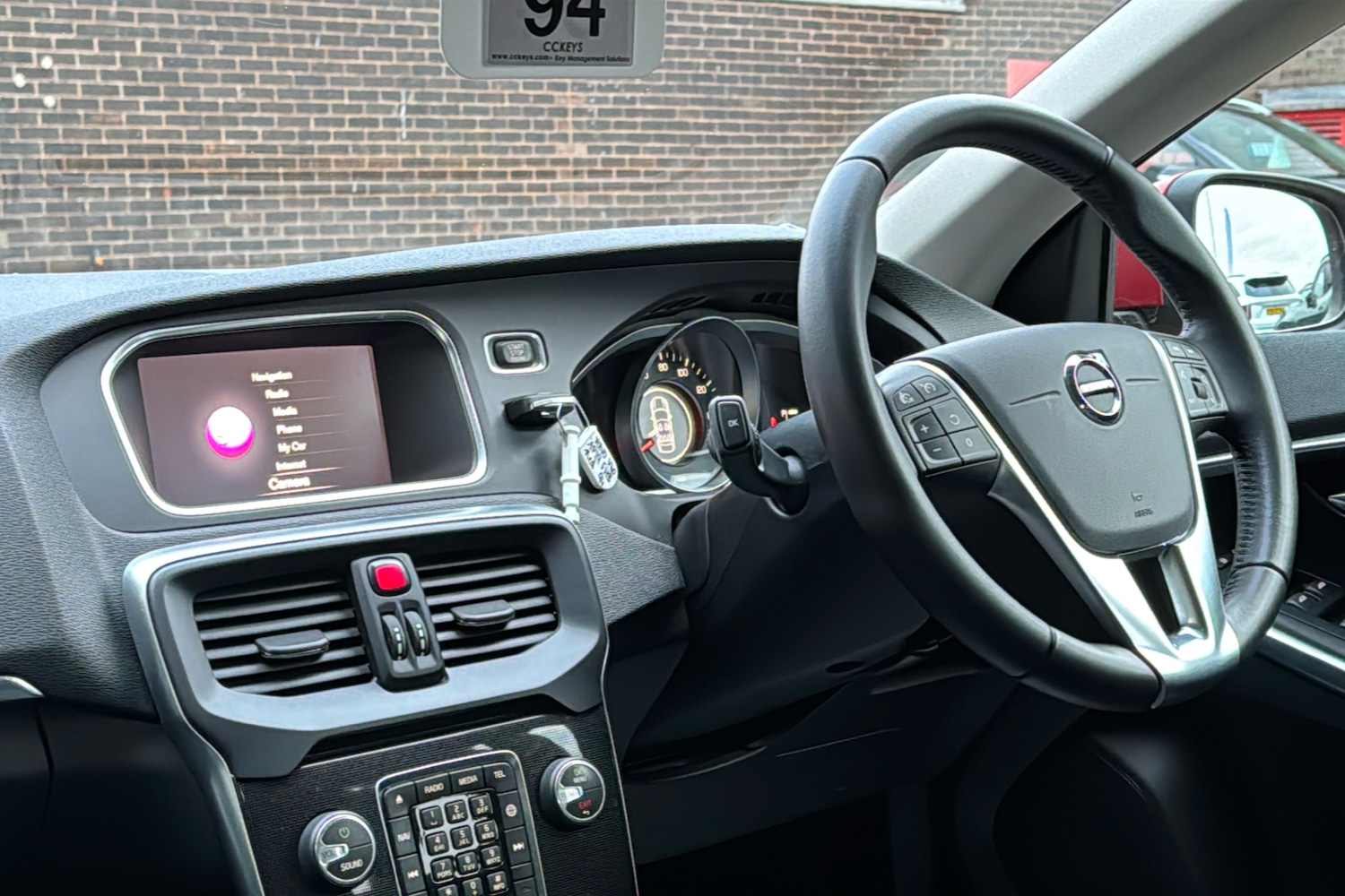 Used Volvo V40 2019 for sale - 76401616: Photo 29