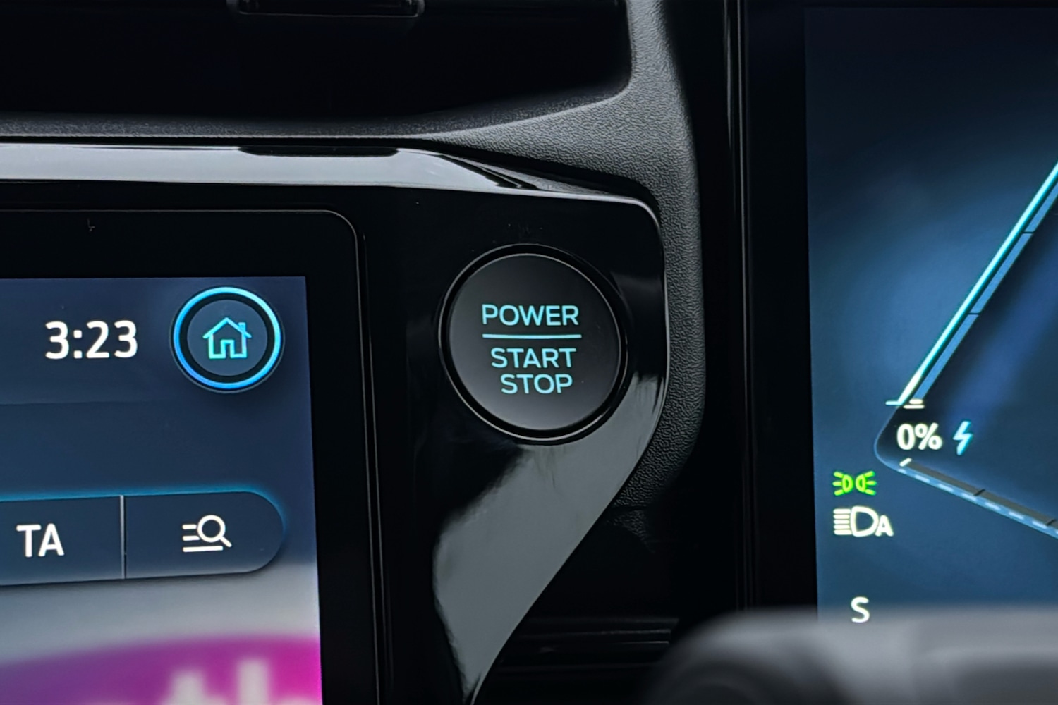 Used Ford Puma Gen-E 2025 for sale - 76746397: Photo 23