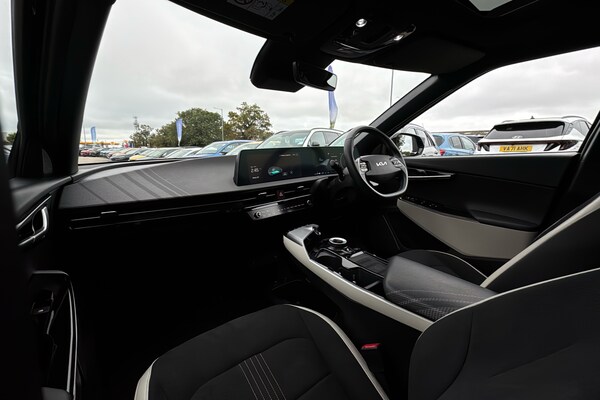Used Kia EV6 2023 for sale - 76243457: Photo 11