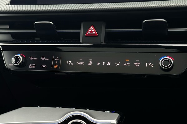 Used Kia EV6 2023 for sale - 76243457: Photo 16